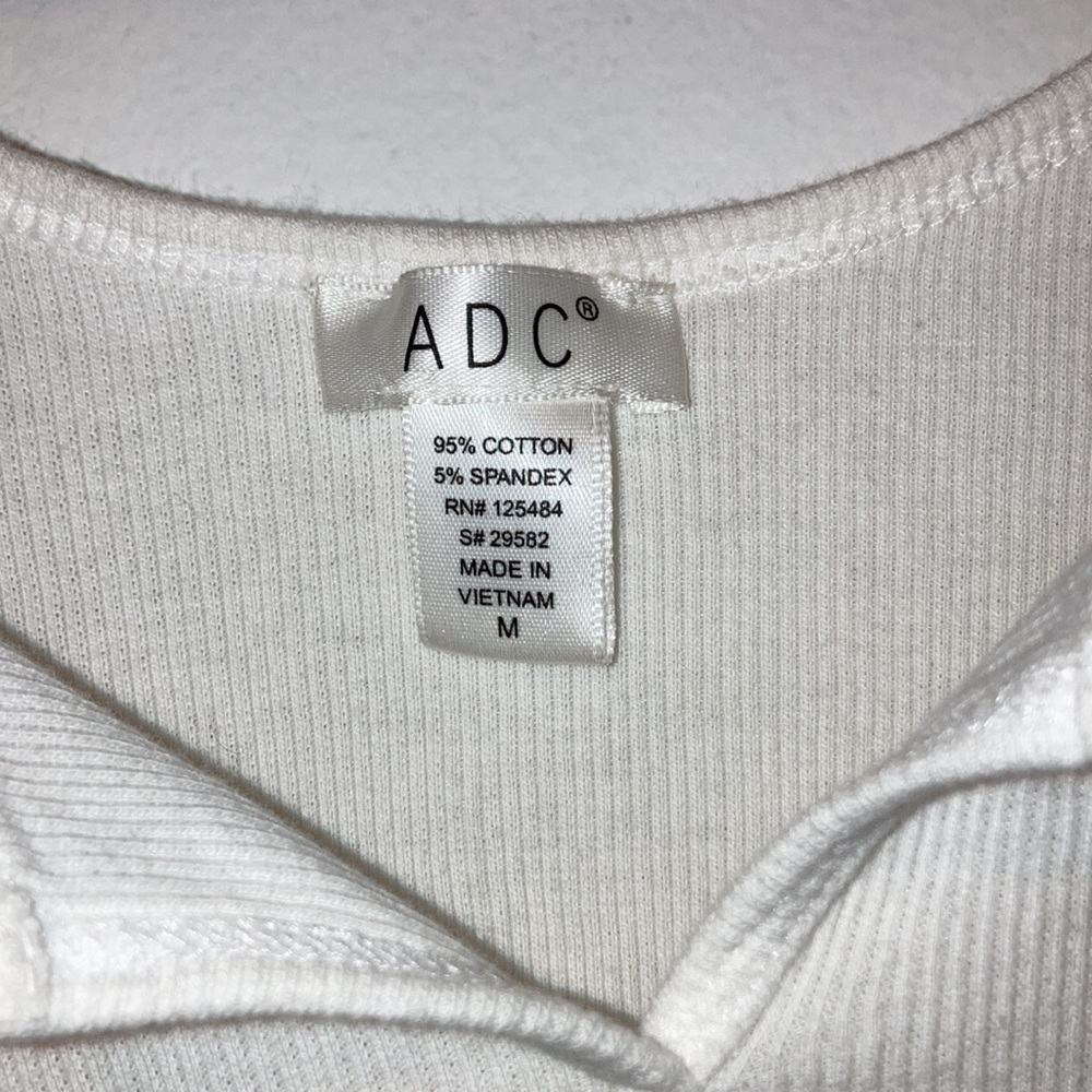 Cropped Tank - Picture 3 of 3